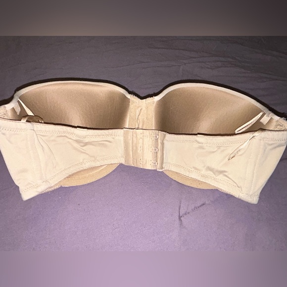Strapless Nude Bra - Picture 2 of 6